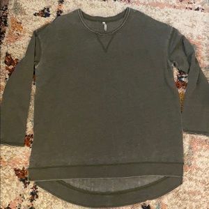 Z Supply ZJ163152 The Weekender in Olive Night